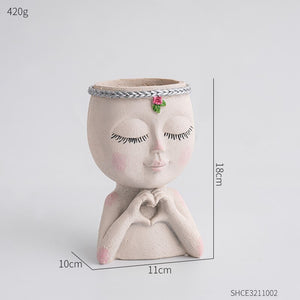 ELEGANT NORDIC LADY PLANTER