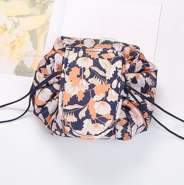 COSMETIC POUCH